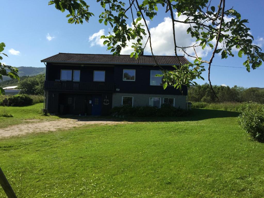 Midt i Lofoten room 1